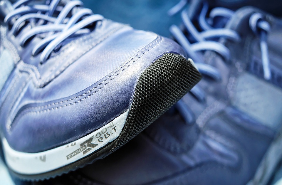 blue shoes